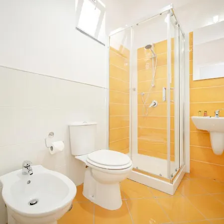 ゲストハウス Postino