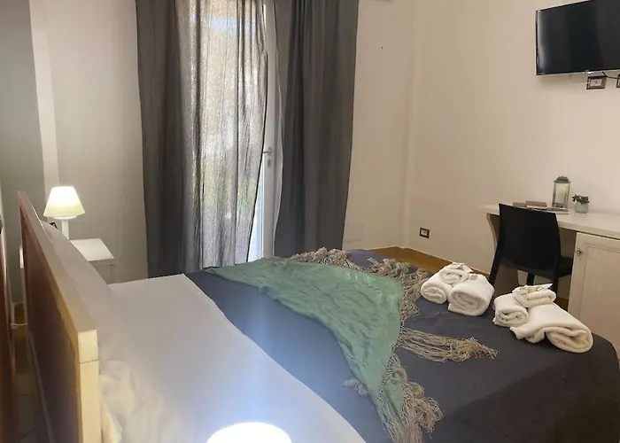 Postino Pensión 4*